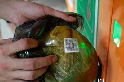 條形碼技術(shù)賦能城市智能垃圾分類(lèi) 二維掃描模組引領(lǐng)精細(xì)化管理新風(fēng)潮